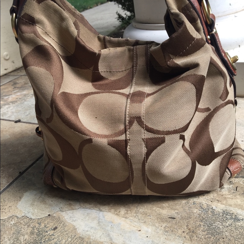 Coach Large Hobo Bag - Picture 4 of 10